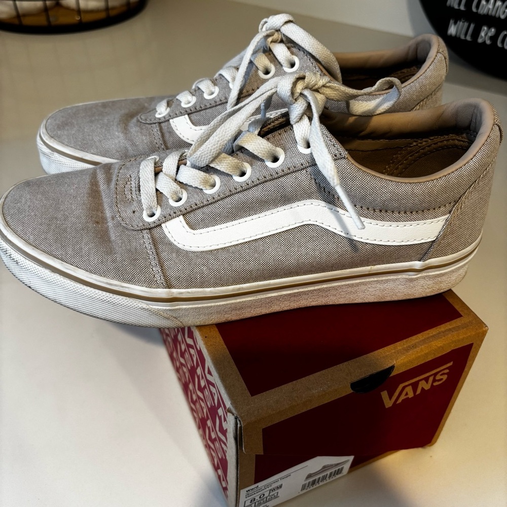 Woman. Vans. Color: Taupe. Size 8.